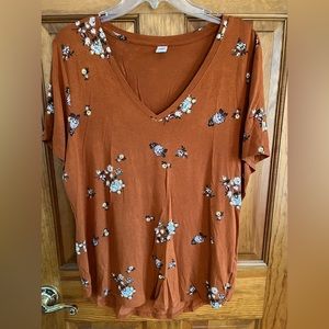 Old Navy EveryWear Slub-Knit V-Neck T-Shirt